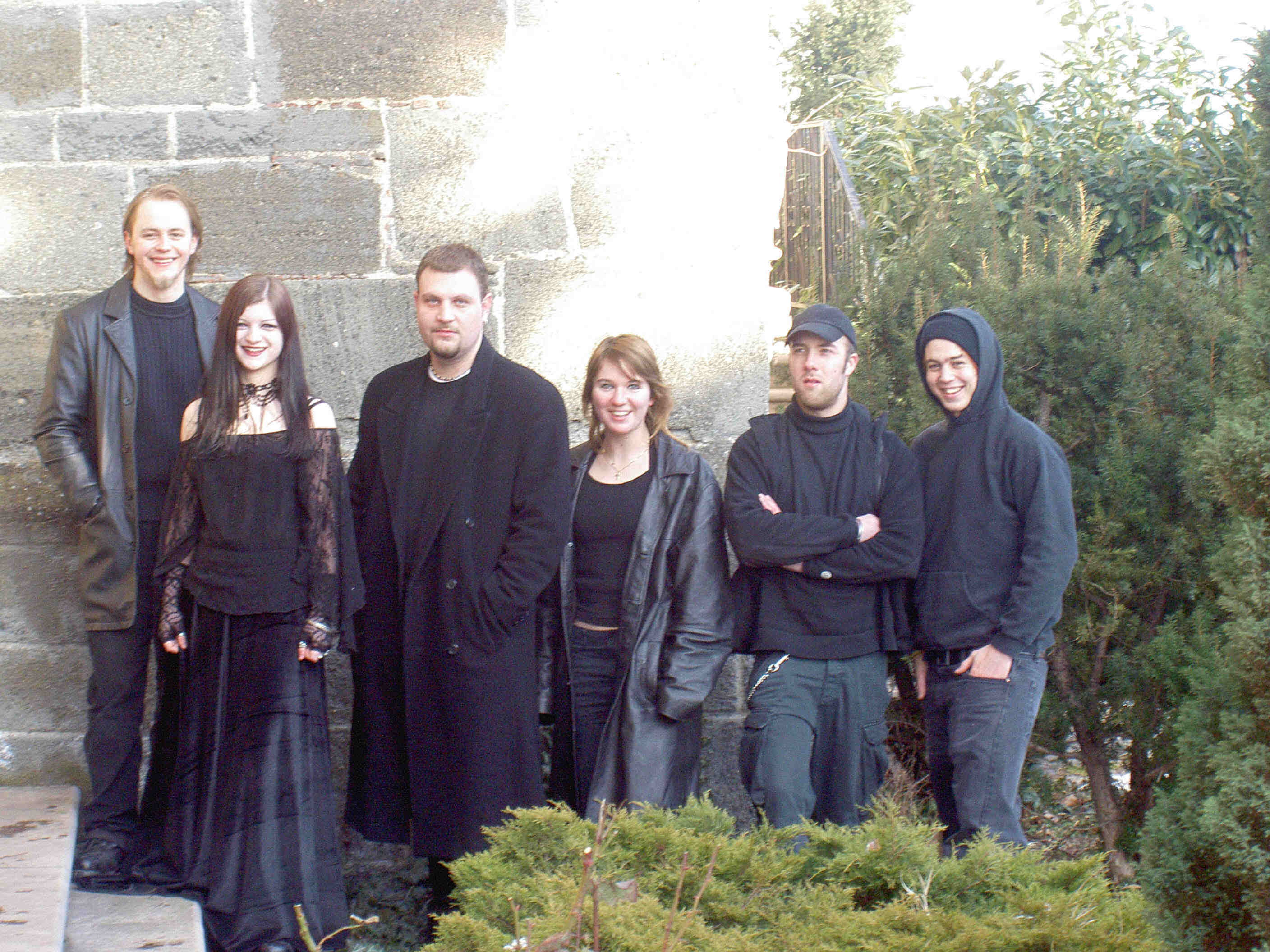 click here to get more information about the band-members ...